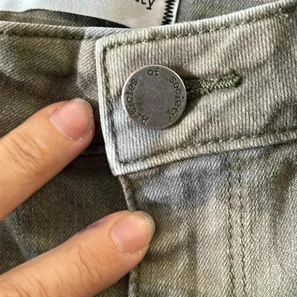 Articles of Society Heather - Camouflage Jeans Size 26 - Picture 5 of 11